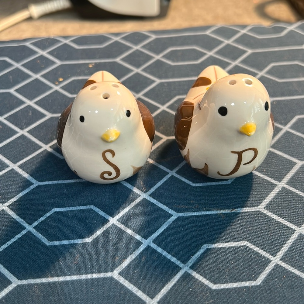 Tempations by Tara salt and pepper shakers